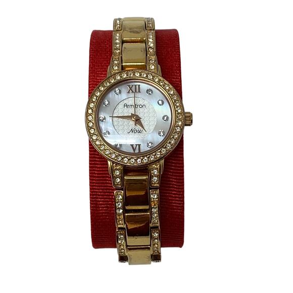 Armitron Now Womens Watch Swarovski Crystal Detail Gold Tone Metal *READ - Picture 1 of 6